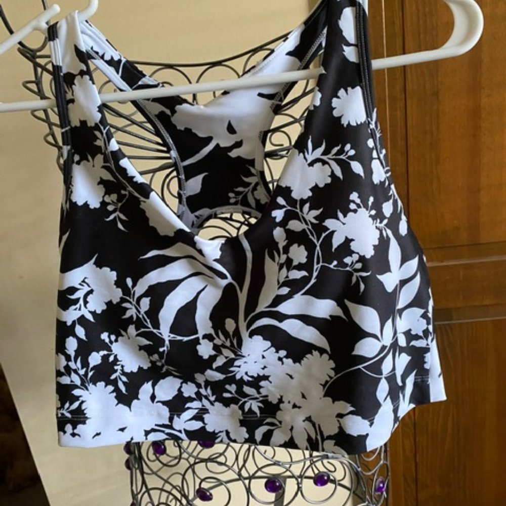 Athletic Fashion Racerback Sports Bra